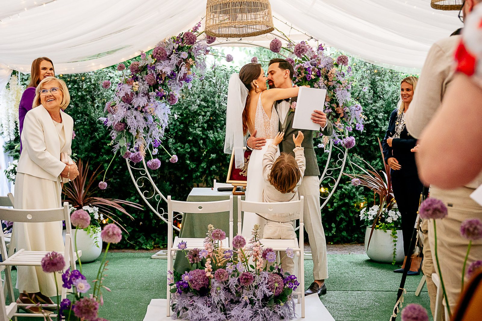 authentic wedding photography
