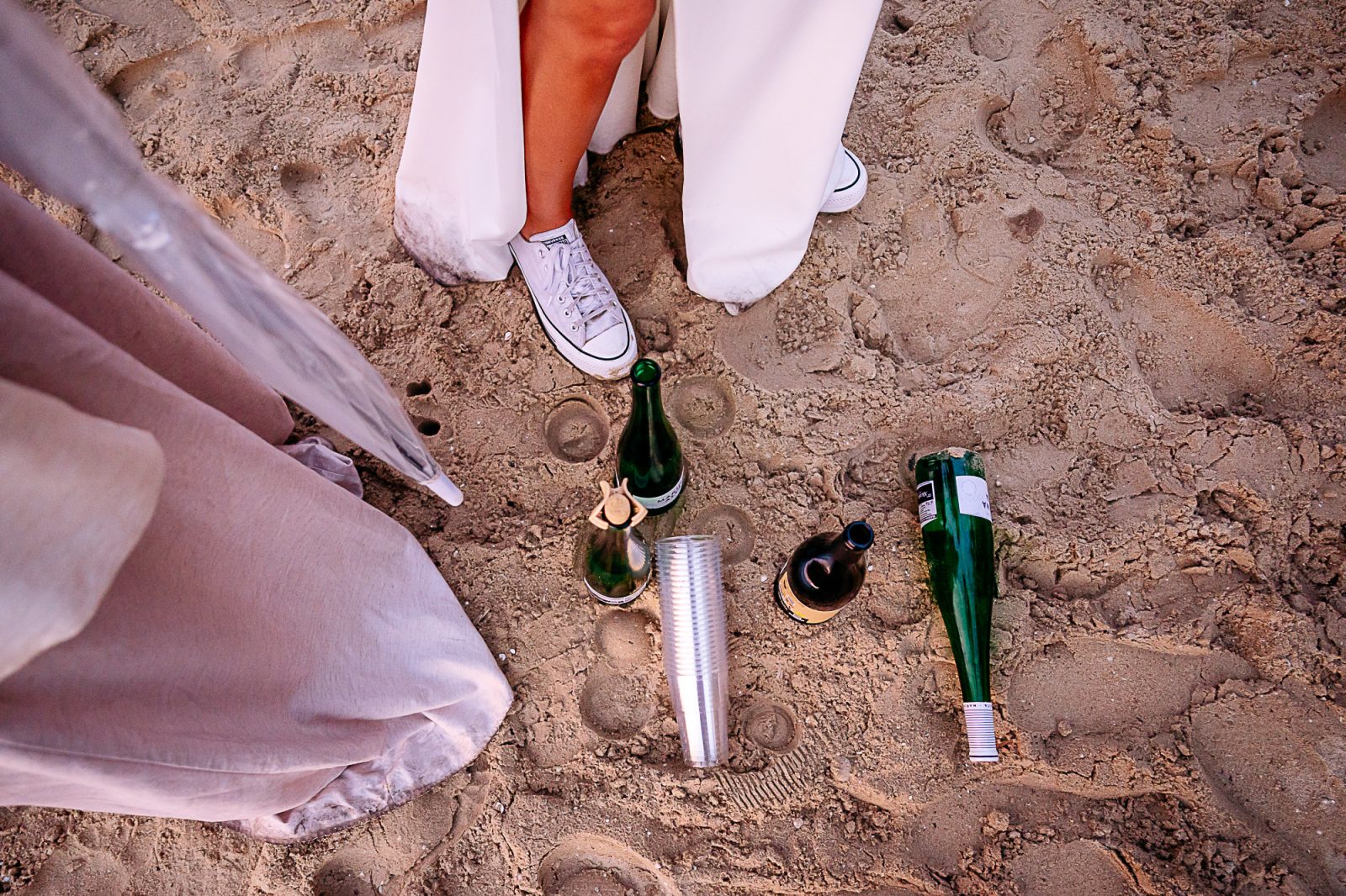 Beach wedding afterparty