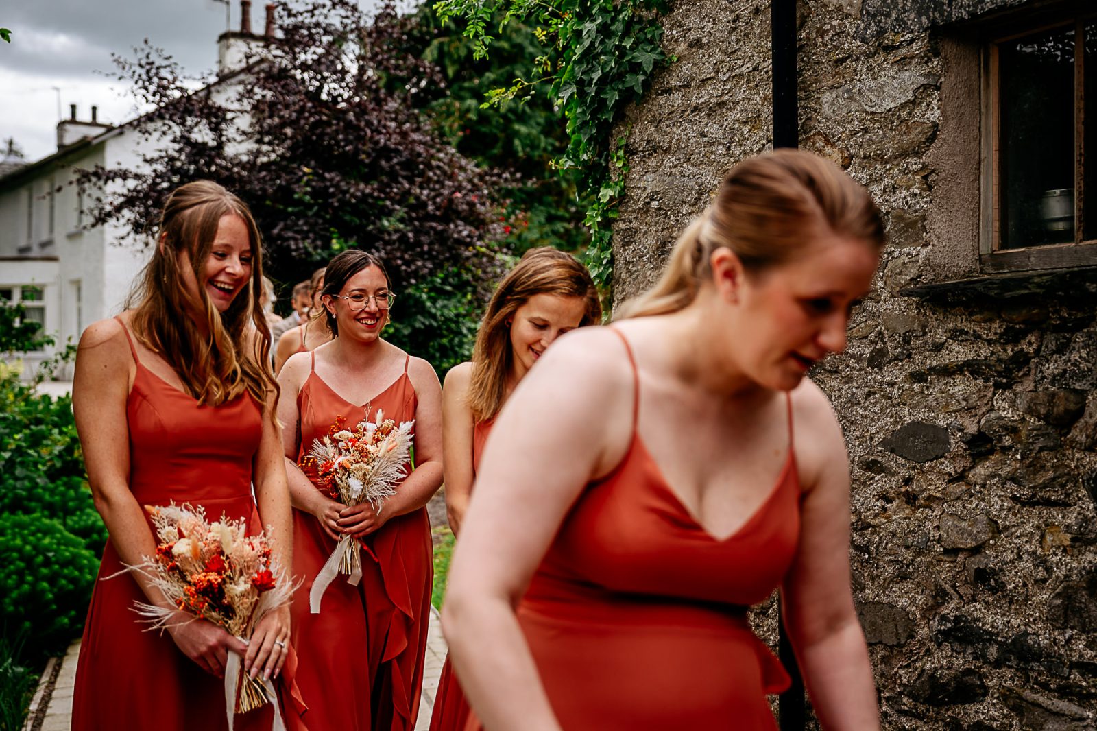 Bridal party at Fairbank wedding barn